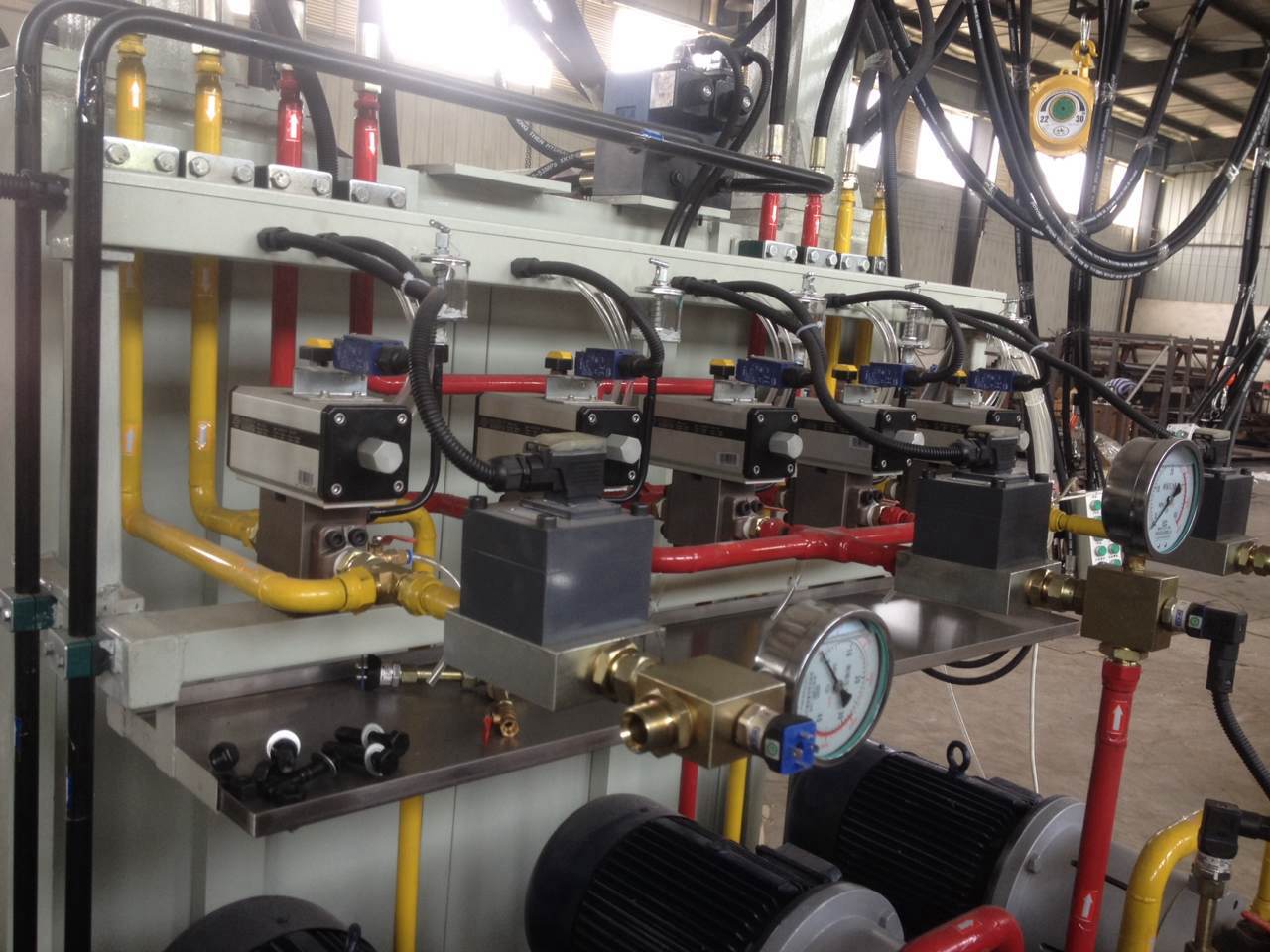 OMAL氣動球閥在環(huán)戊烷聚氨脂高壓發(fā)泡機(jī)上的應(yīng)用